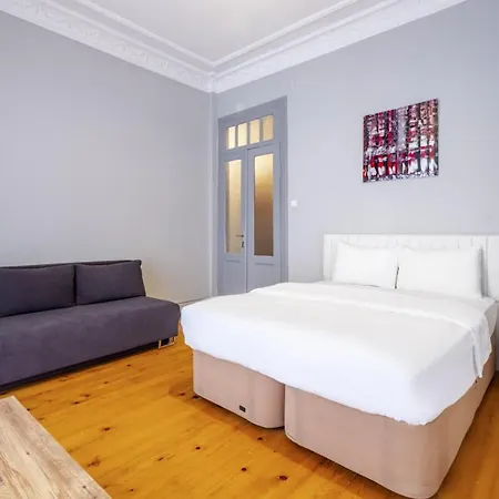 Refreshing And In Beyoglu Apartment Istanbul
